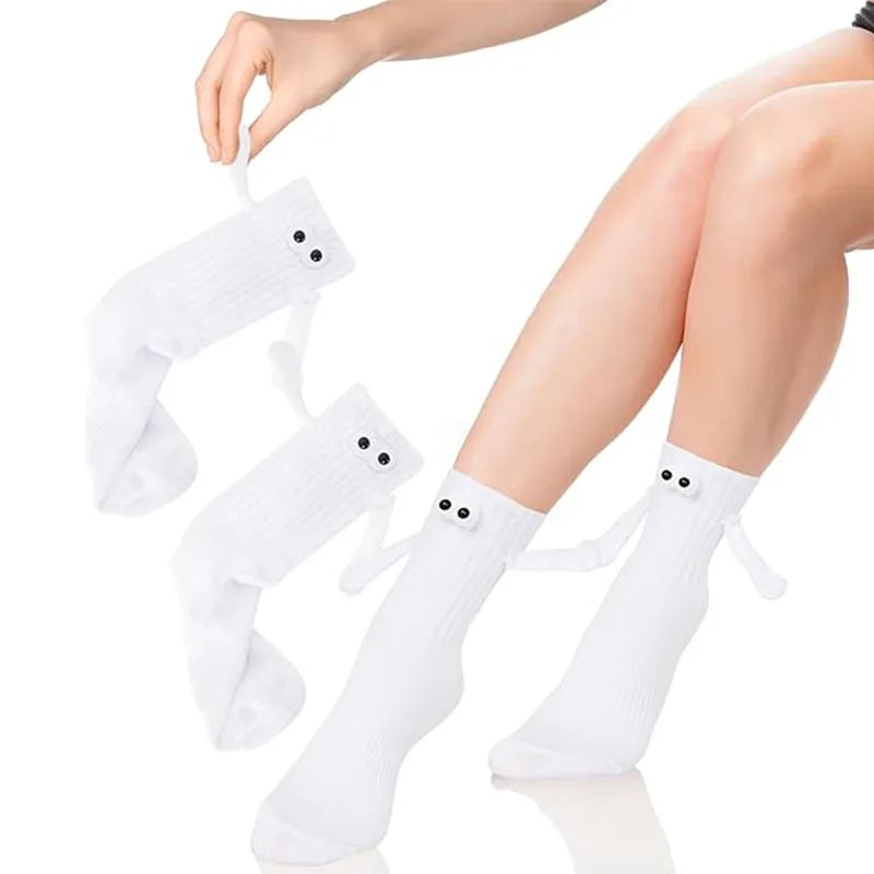 Magnetic Besties: ¡Calcetines que no se Sueltan!